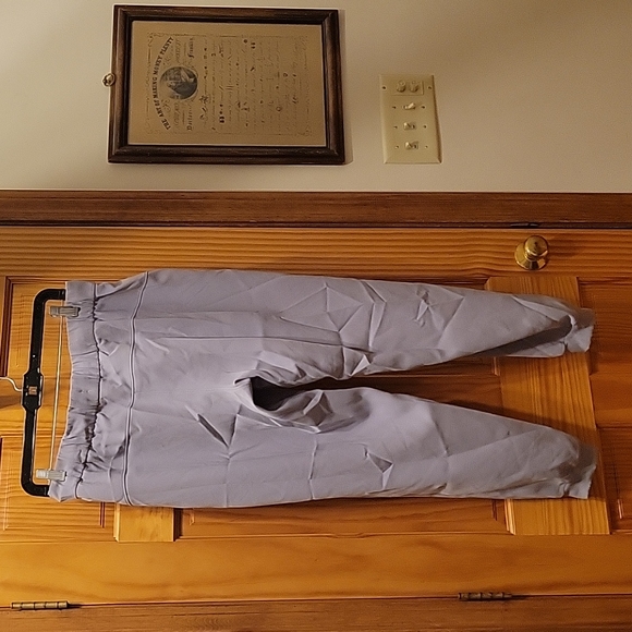 Lululemon joggers - Picture 2 of 5